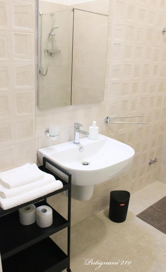 Putignani 210 Apartment บารี ภายนอก รูปภาพ