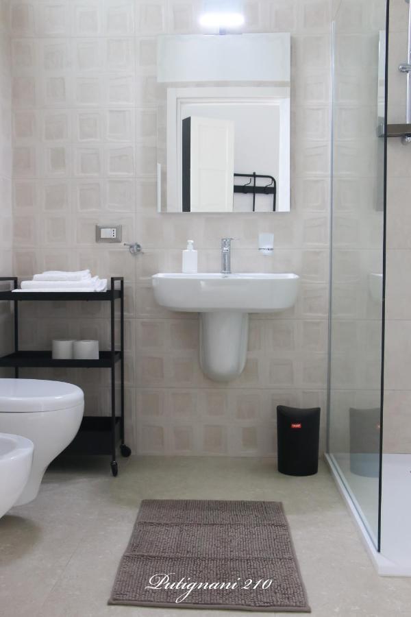 Putignani 210 Apartment บารี ภายนอก รูปภาพ